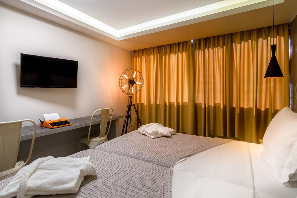 360 Degrees Hotel Athens Room photo